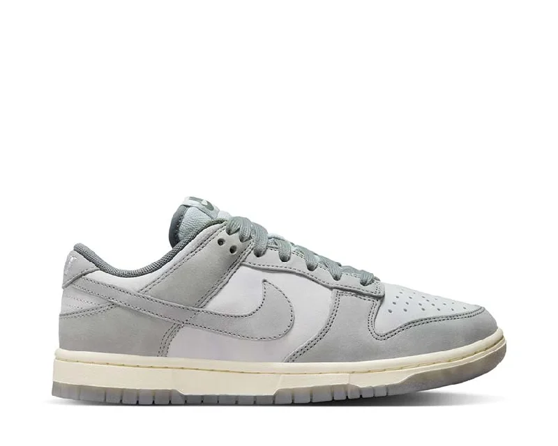 Nike Dunk Low W