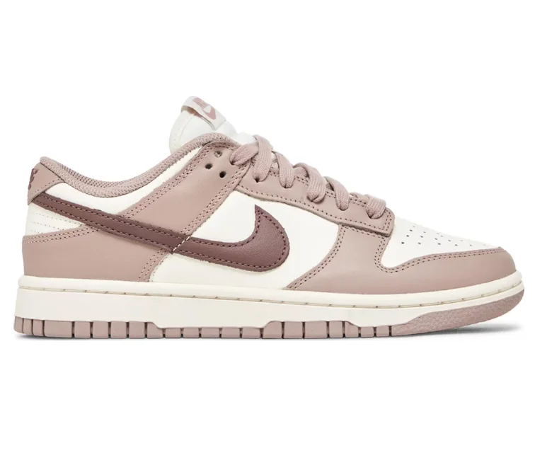 Women's Nike Dunk Low (Diffused Taupe)